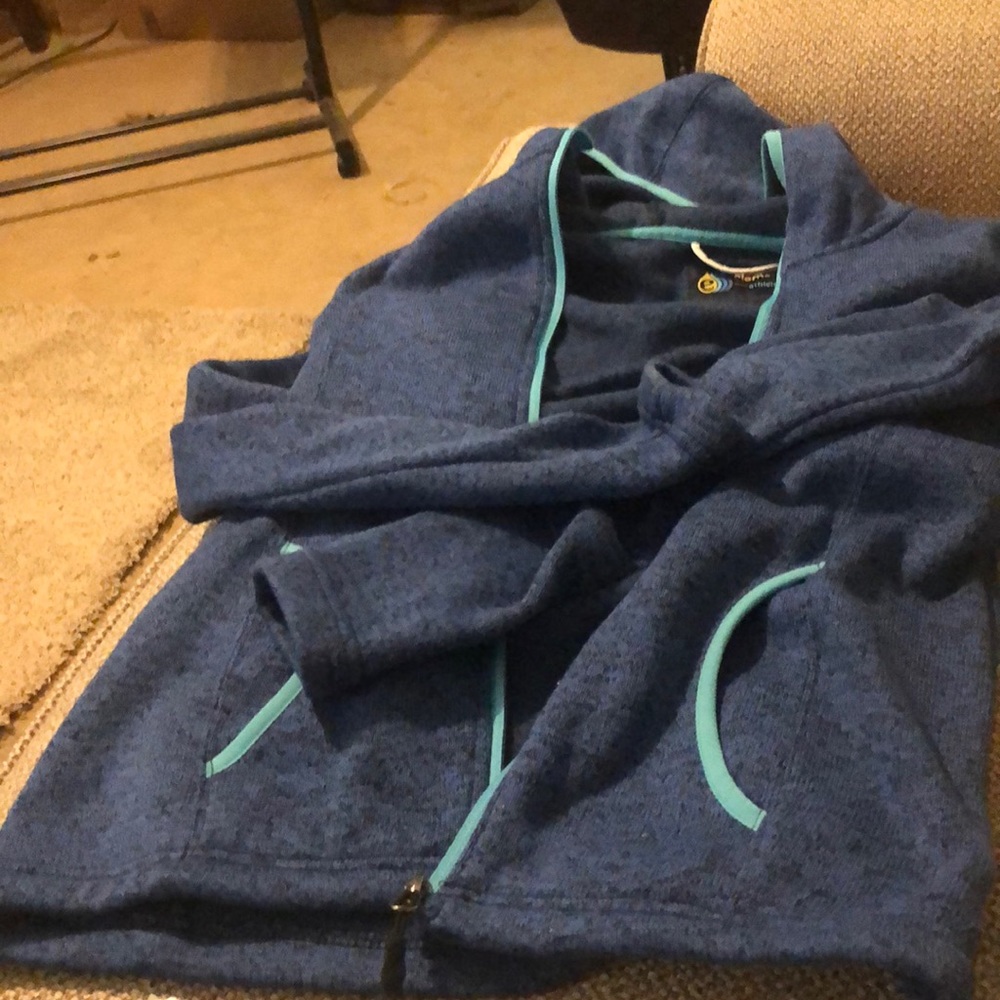 Navy sweatshirt with mint piping